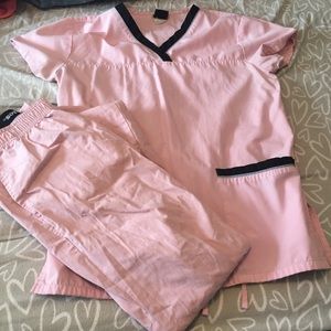 Pink scrub set!!